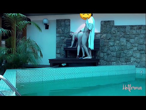 ❤️ Bulla ancillam ad piscinam invitat, sed fervido resistere non potuit ad nos la.hentai-ita.ru